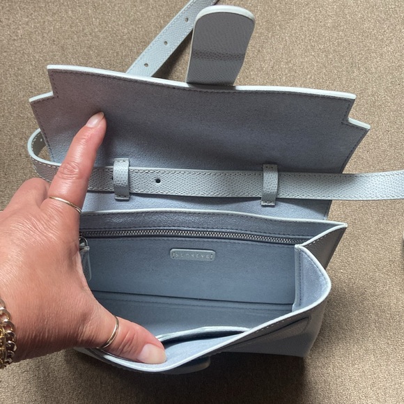 Senreve purse, rare color in this purse - Picture 6 of 12